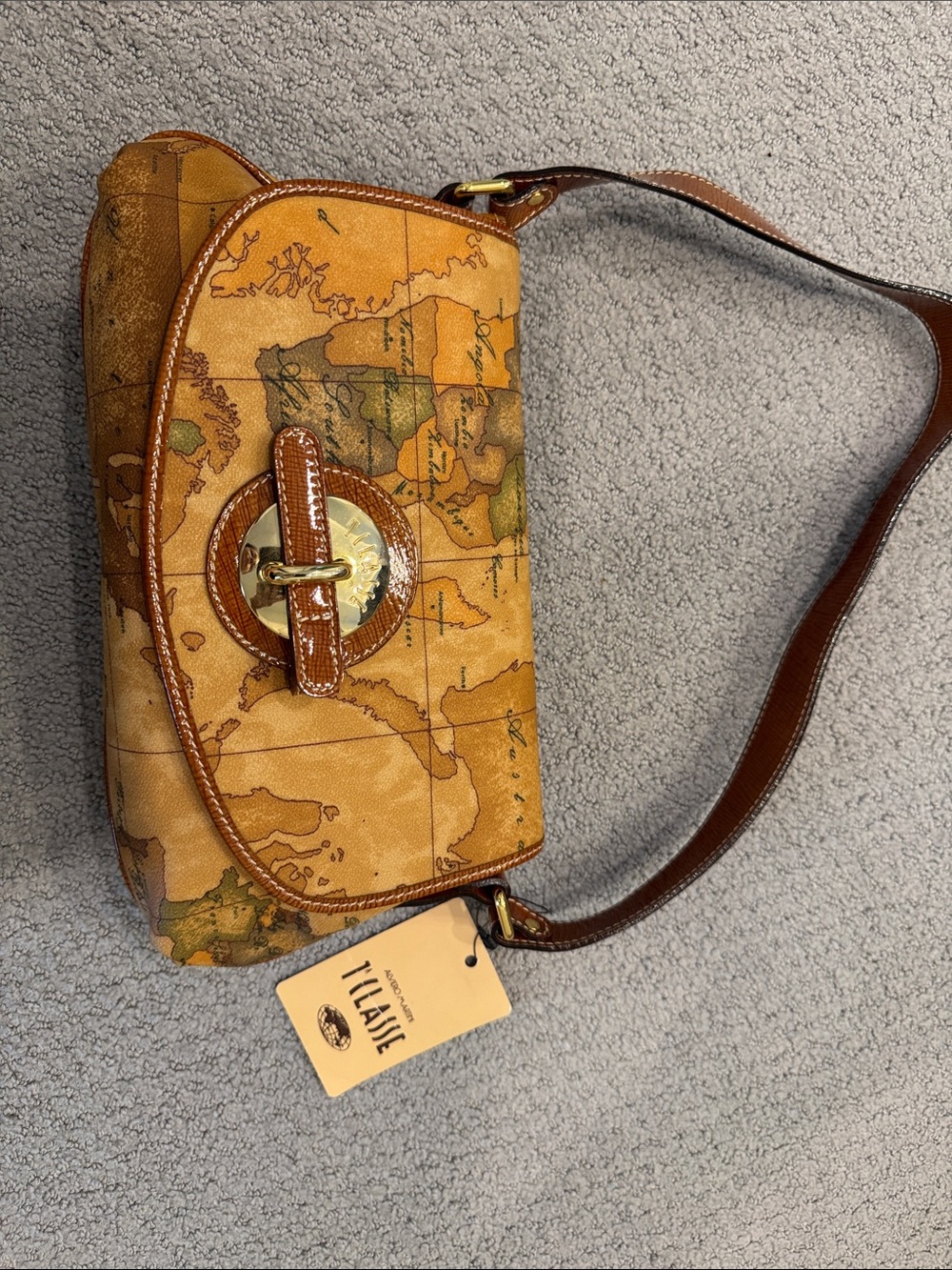 Alviero Martini Shoulder Bag and Accessories